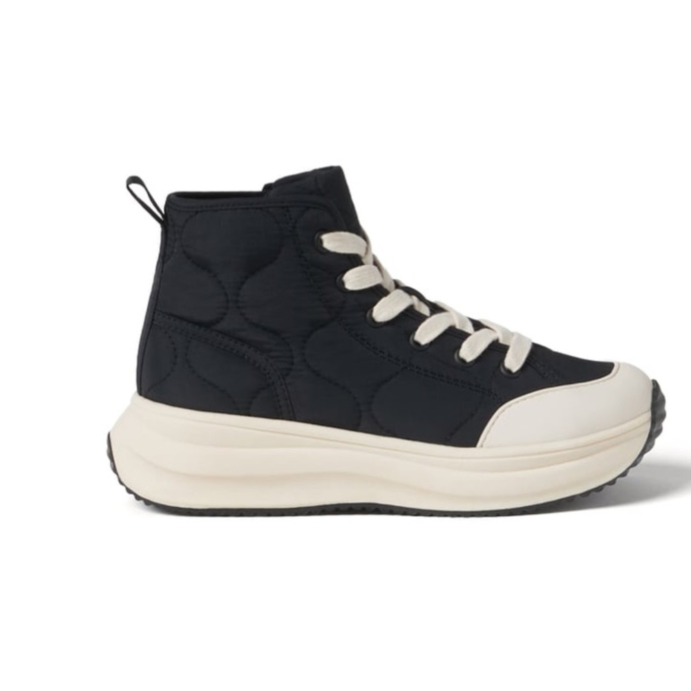 Zara Kids Quilted Puffer High Top Sneakers White Black Toddler Size 11